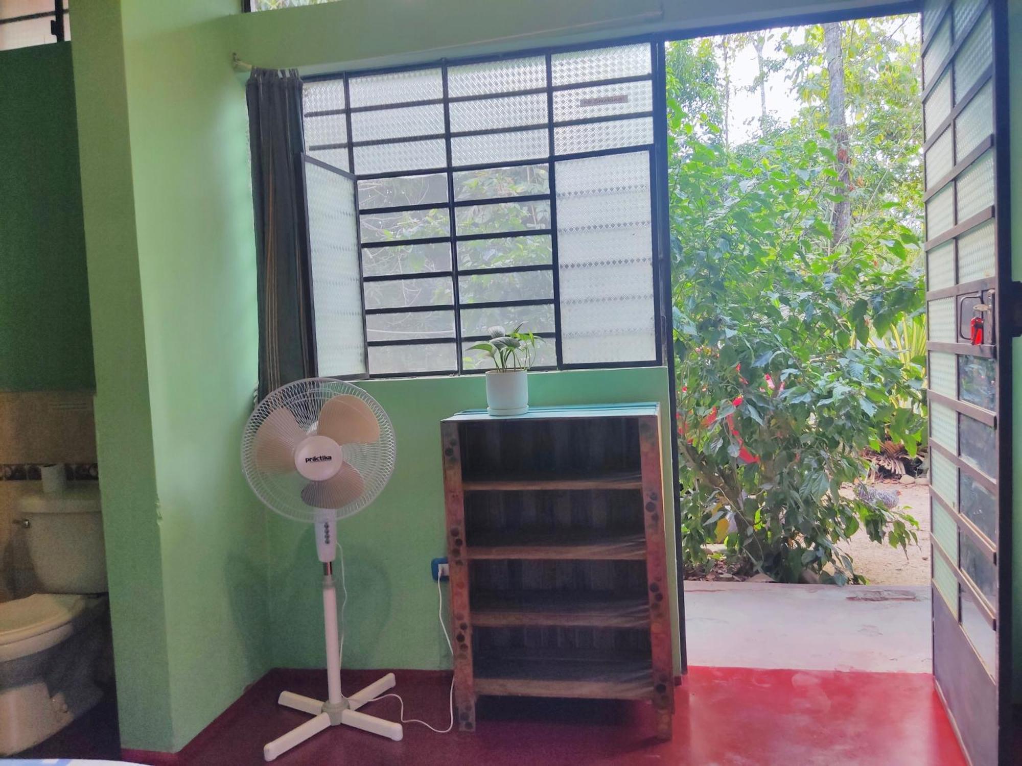 Aya Ni Hotel Pucallpa Buitenkant foto
