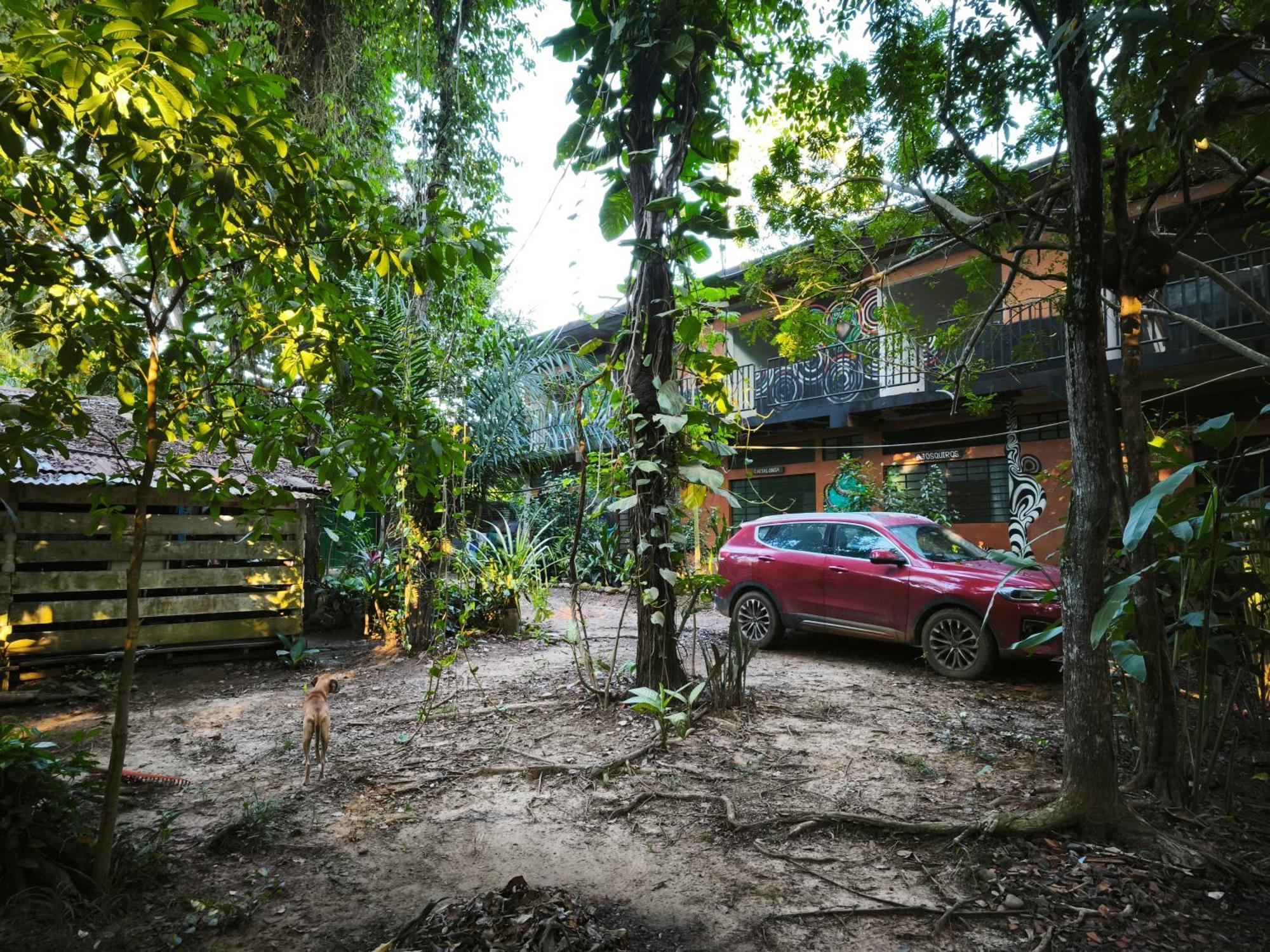 Aya Ni Hotel Pucallpa Buitenkant foto